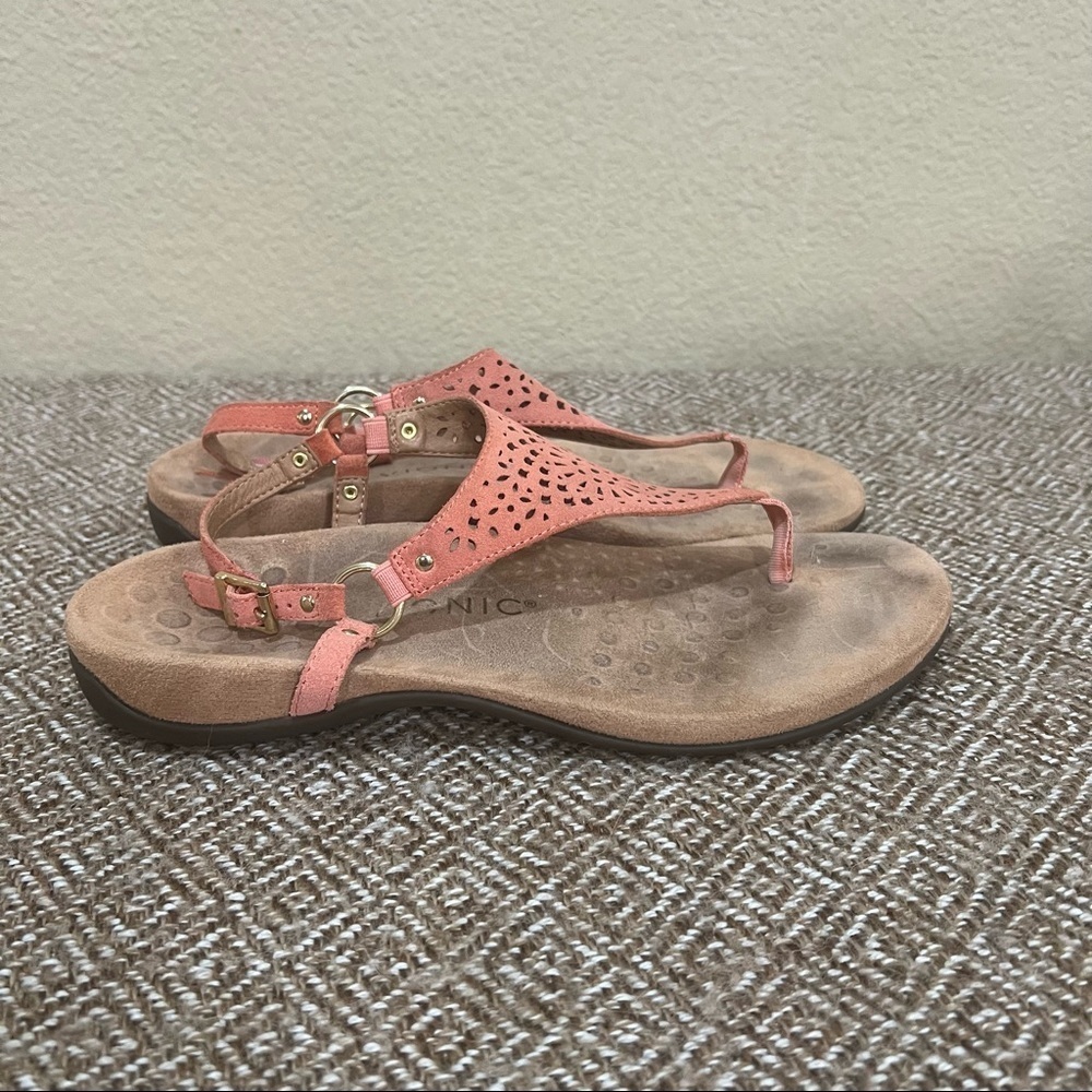 Vionic Kirra T Strap Thong Sandal Coral Laser Cut Suede Sz ?? 10’ Long Comfy